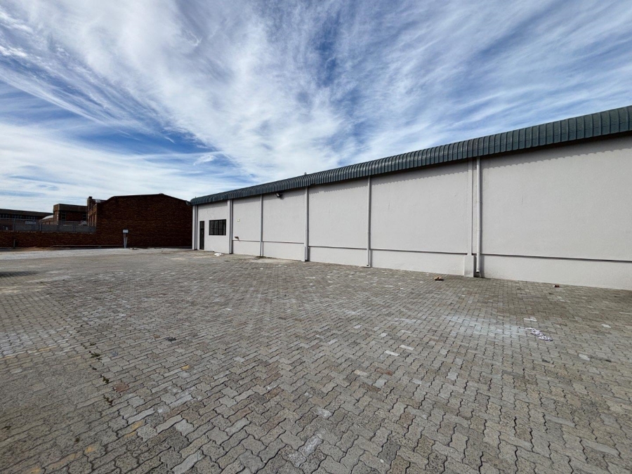 To Let commercial Property for Rent in Montague Gardens Western Cape